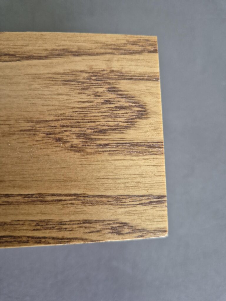 2. Ash Veneer. Light Oak